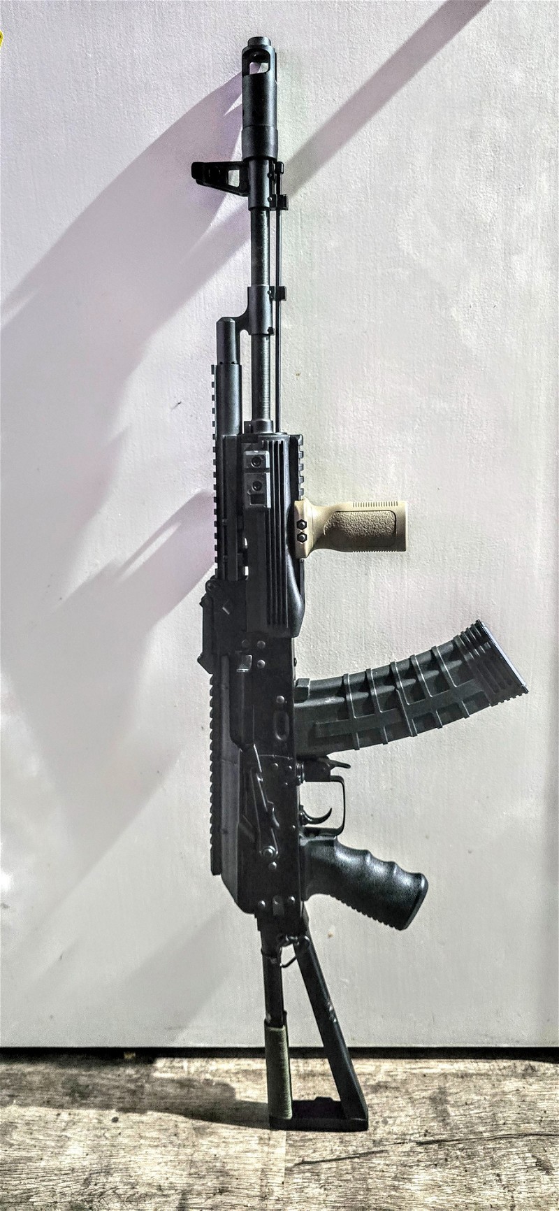 Afbeelding 1 van AK74 met Gate Titan