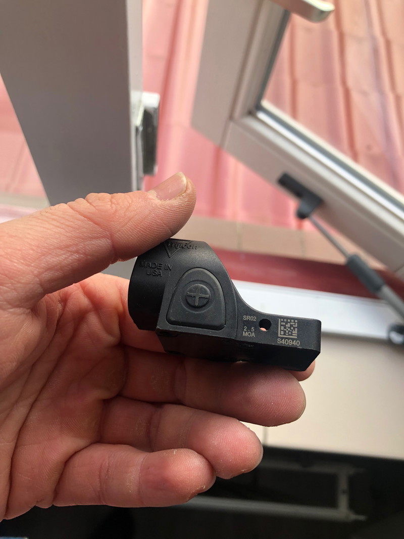 Image 1 for SRO replica reflex red dot