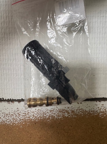 Image 3 for WE AK74u GBB + 2 mags + extra nozzle