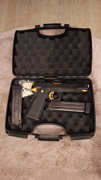 Afbeelding 2 van VERKOCHT - Mooie starters set te koop (HK 416 D en Tokyo Marui golden edition)