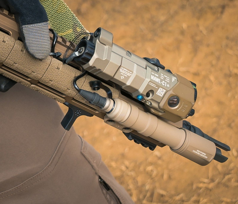 Imagen 1 de WADSN - MAWL-C1 Metal Version LED + Green + IR Laser (FDE)