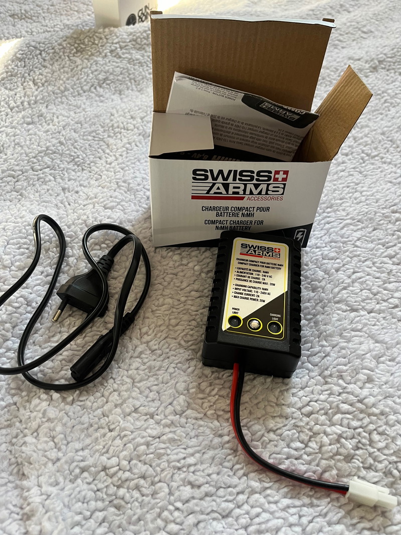 Afbeelding 1 van Chargeur de batterie
