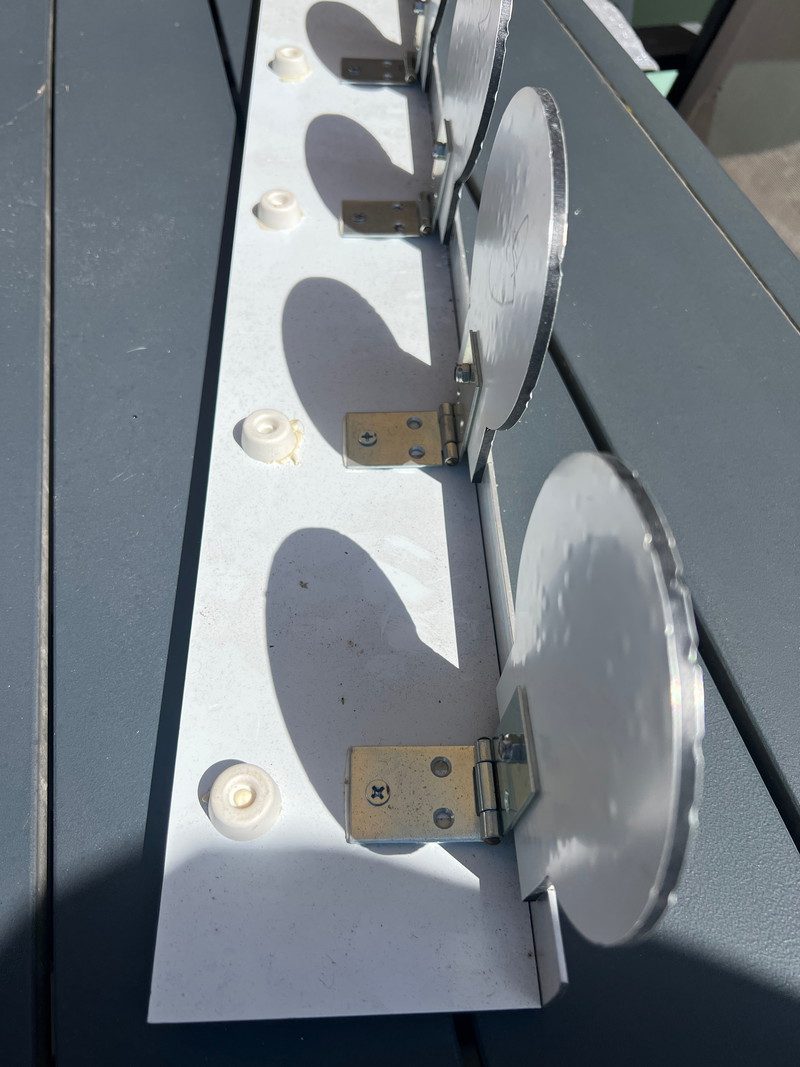 Afbeelding 1 van 2 x. Vallende doelen 80 cm breed 13,5 cm hoog