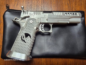 Afbeelding van Airsoft masterpiece custom build HI-CAPA 5.1 Silver colour