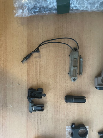 Imagen 5 de Rail, stock, switch, sights, mounts, flash hider, scope rings