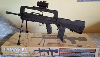 Image 2 for AEG FAMAS