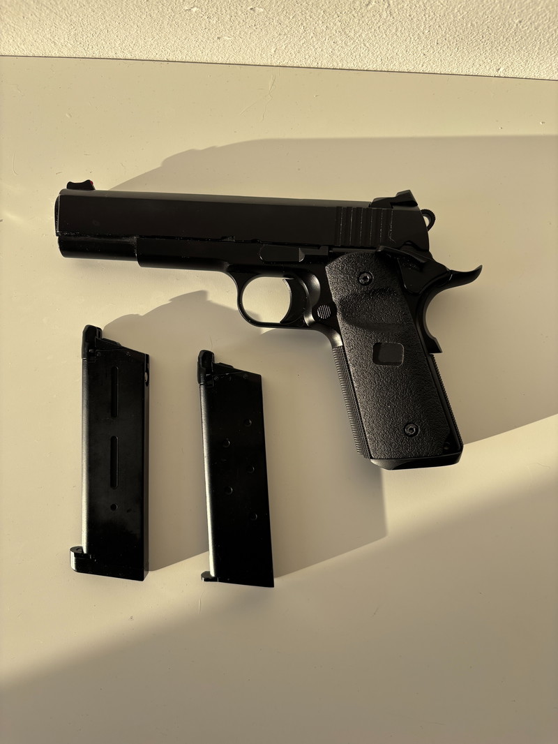 Image 1 pour Army Armament R26