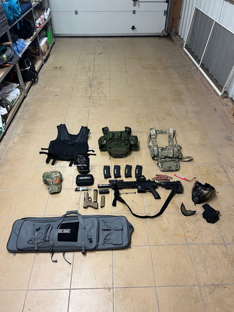 Afbeelding 1 van Totaal airsoft pakket starter/ervaren