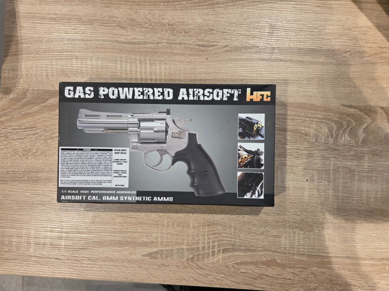 Image 1 for HFC airsoft revolver