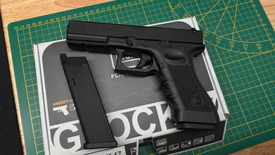 Bild für Umarex GHK Glock 17 Gen3 STEEL slide (art.no: 2.6472) met 2 magazijnen