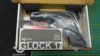 Image 2 for Umarex GHK Glock 17 Gen3 STEEL slide (art.no: 2.6472) met 2 magazijnen