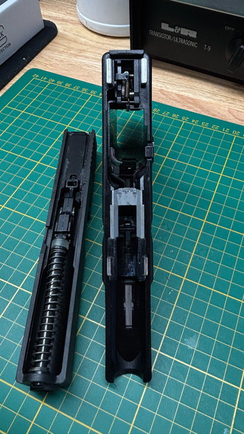 Image 8 for Umarex GHK Glock 17 Gen3 STEEL slide (art.no: 2.6472) met 2 magazijnen