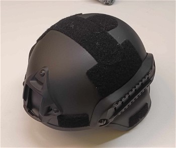 Afbeelding 4 van Universal holster & zwarte swat helm