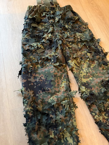 Bild 2 für Modular 3D Ghillie Suit Pants Flecktarn Nieuw