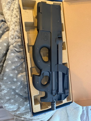 Zdjęcie 2 – Wei-ETech FN Herstal P90 Polymer Gas-Blow-Back 6mm BB schwarz
