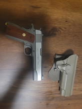 Afbeelding van 1911 met holster