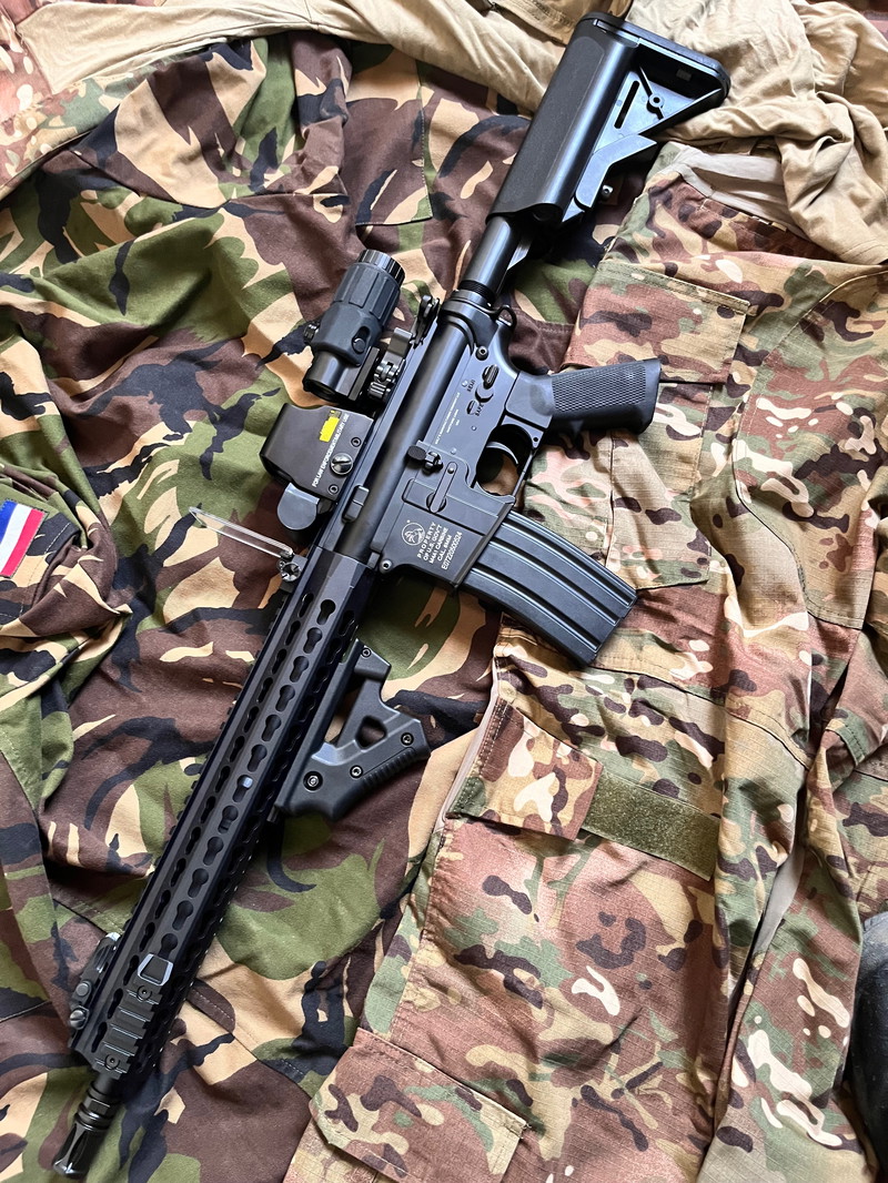 Afbeelding 1 van M4A1 | AEG METAL | LONG HANDGUARD KEYMOD | COLT