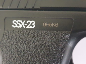 Afbeelding 4 van Novritsch ssx23 incl red dot, demper, holster en extra magazijnen ( splinternieuw )