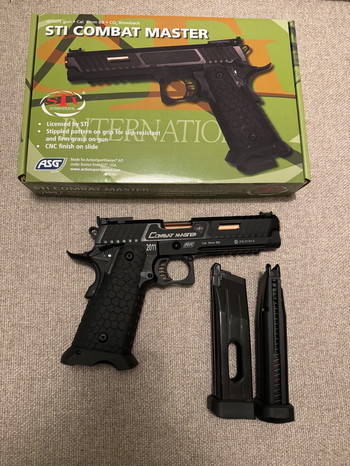 Afbeelding 2 van STI Taran Tactical Combat Master Gas & CO₂ Mag in Full Metal