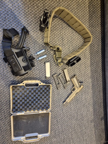 Imagen 3 de .45 Full Metal Pistol