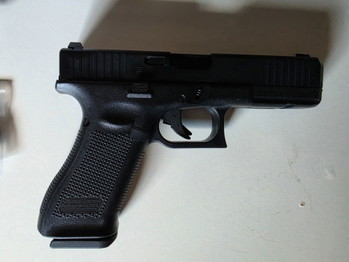 Image 4 for New Glock 17 gen 5 + X300u