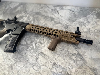 Imagen 4 de M4 Black/Tan | G&G | AEG | Upgraded