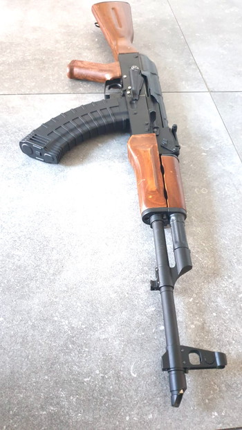Imagen 2 de AK 47 MET 2 MAGS EN UPGRADES ( real wood)