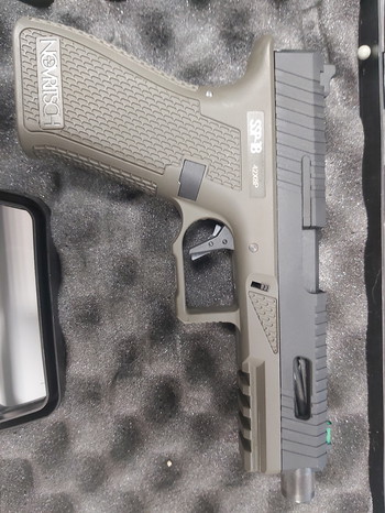 Image 2 for Ssp18 met 4 co2 mag en holster