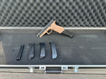 Imagen 3 de Novritsch SSE18 Full Auto Airsoft Pistole