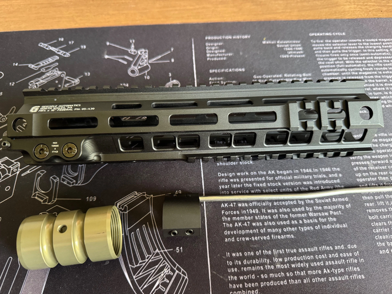 Image 1 pour Z-Parts MK4 10 inch handguard voor Tokyo Marui MWS