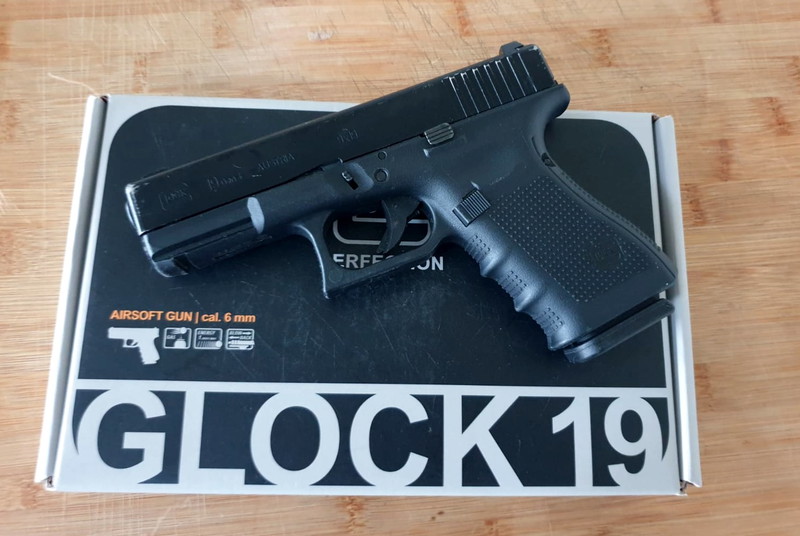 Image 1 for Glock 19 GEN4
