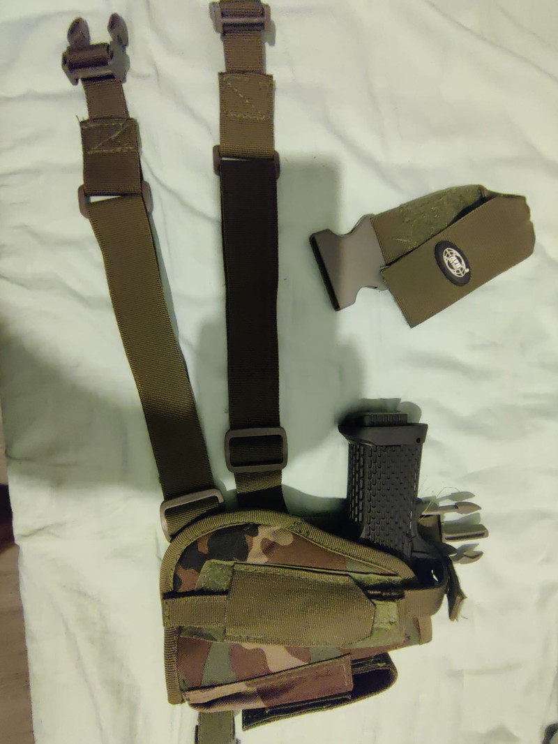 Image 1 for Pistol holster met 2x leg strap en 1x rig strap - OD Green