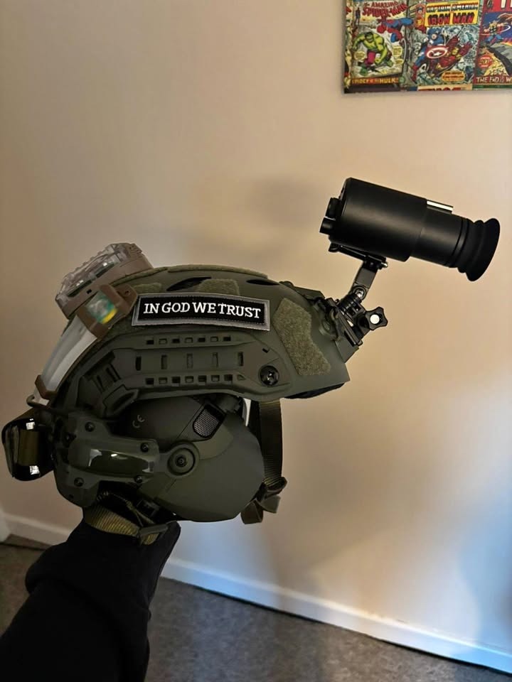 Afbeelding 1 van Night Vision Military Helmet