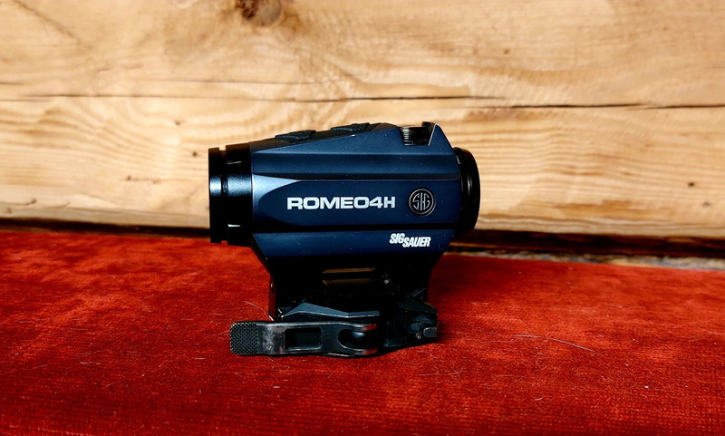 Image 1 for Sig Sauer Romeo 4H Red Dot.