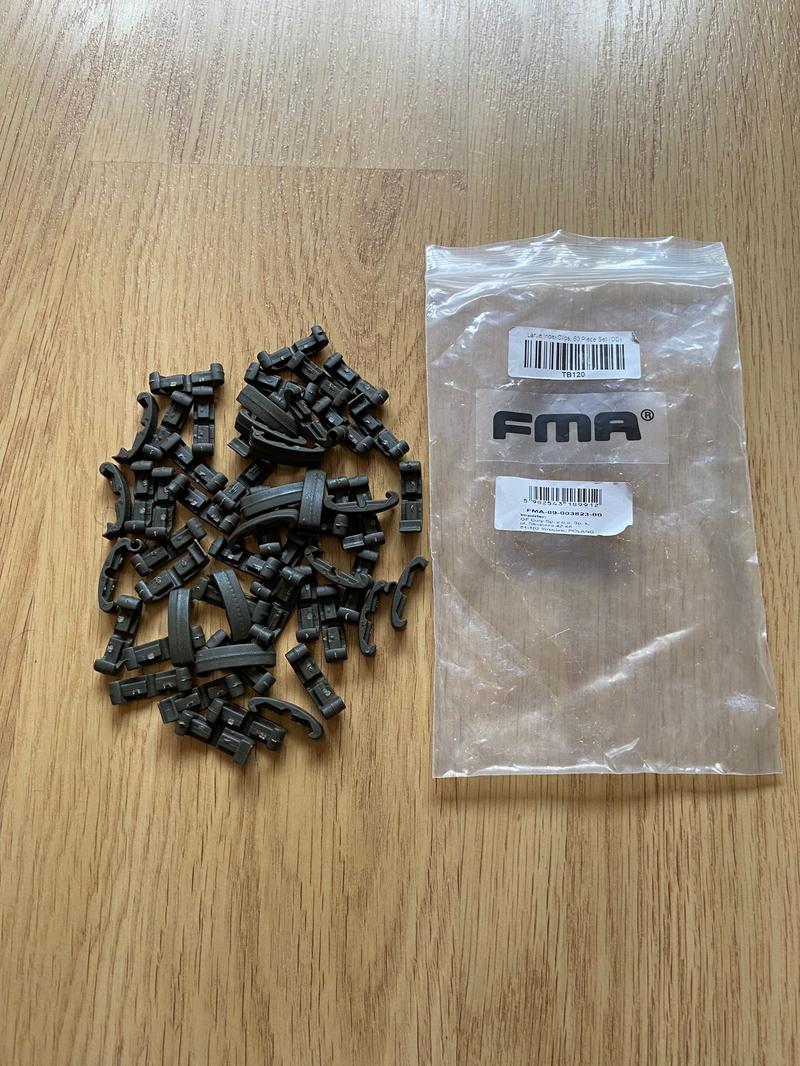 Bild 1 für 56x FMA 22mm RIS rail clips voor kabel management olive drab