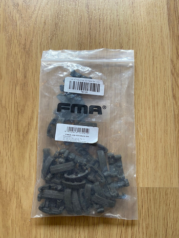 Imagen 2 de 56x FMA 22mm RIS rail clips voor kabel management olive drab