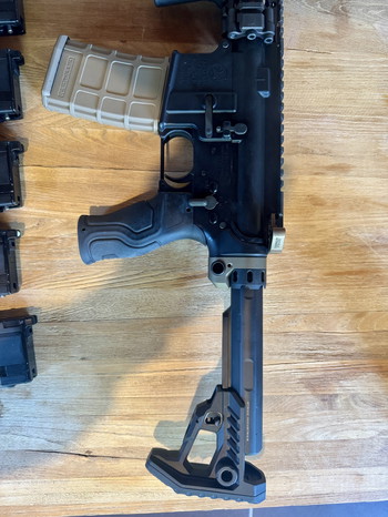 Image 2 pour MK18 GHK GBBR V3 avec 5 chargeurs CO2
