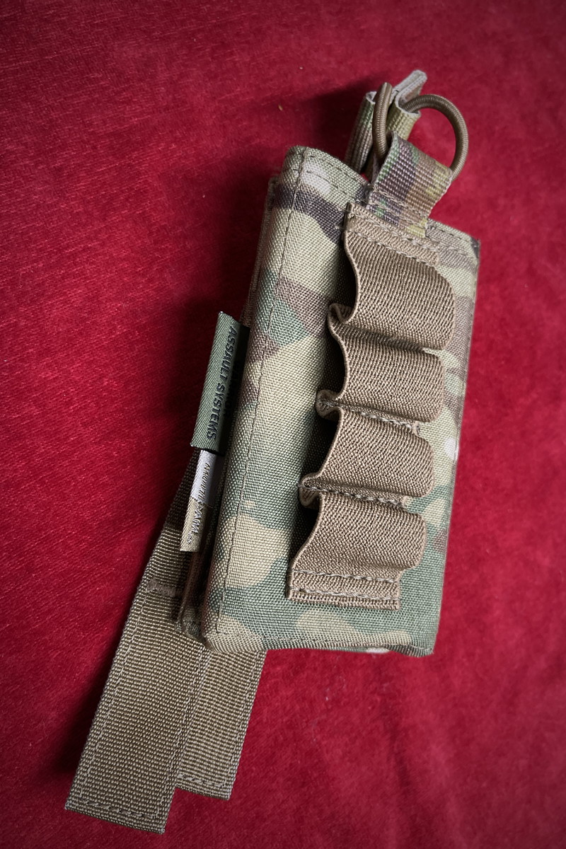 Image 1 for M4 pouch +4 x shotgun patroon houder