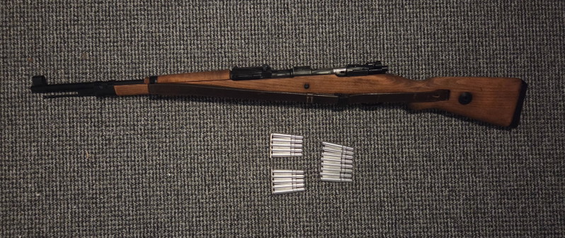 Image 1 for Snow wolf shell ejecting k98 (wood)