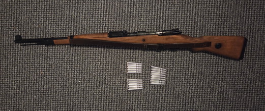 Image for Snow wolf shell ejecting k98 (wood)