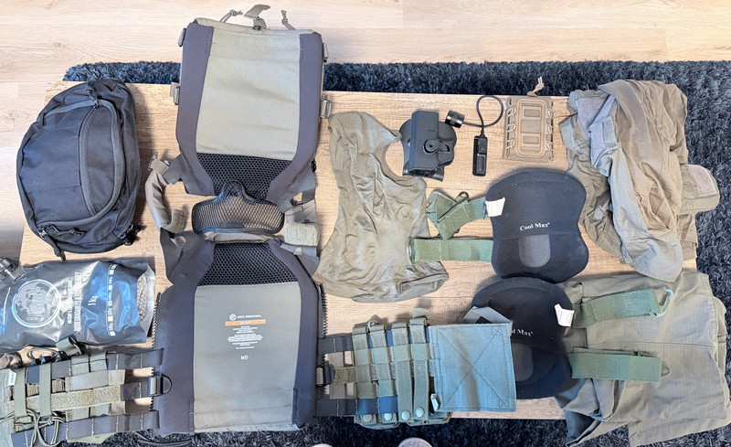 Imagen 1 de Complete Airsoft Beschermingsset Echte Crye JPC 2.0 Helm Masker Pads Nauwelijks Gebruikt