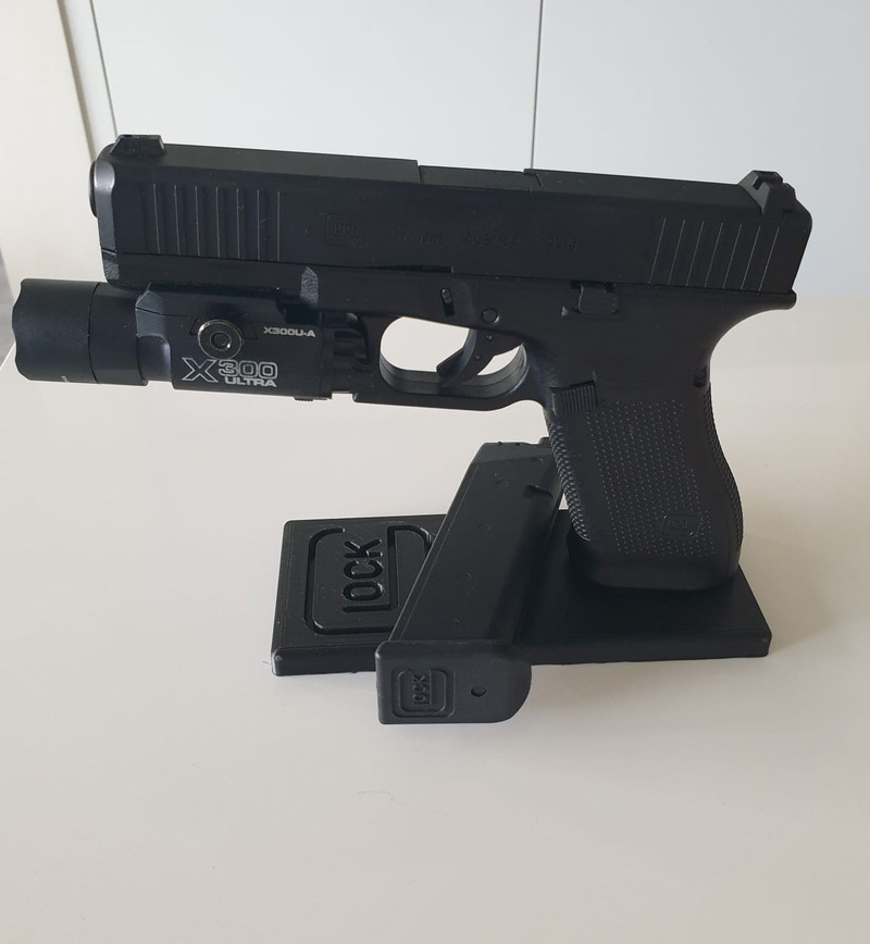 Imagen 1 de glock 17 gen 5   co 2  met light