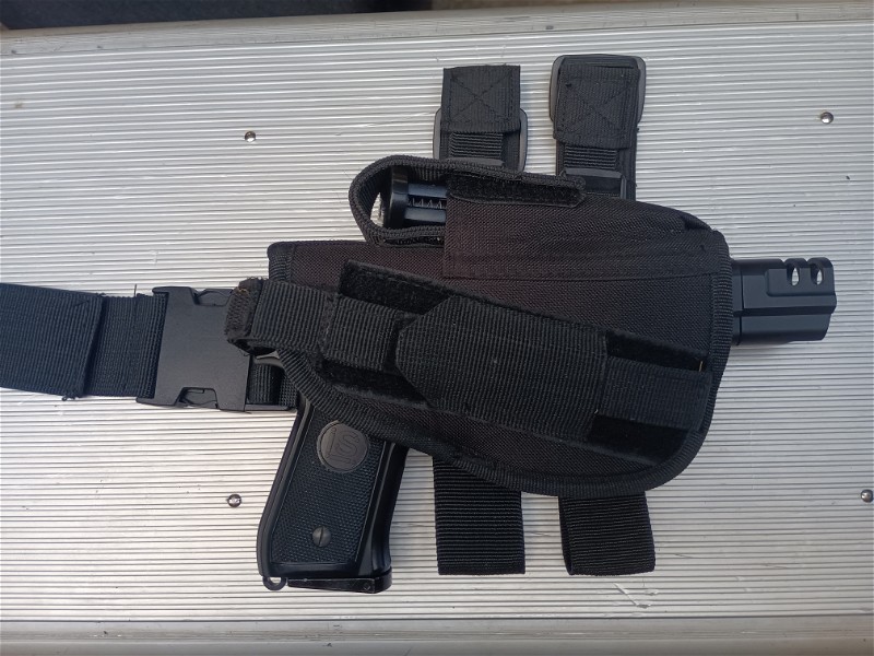 Image 1 for Beenholster