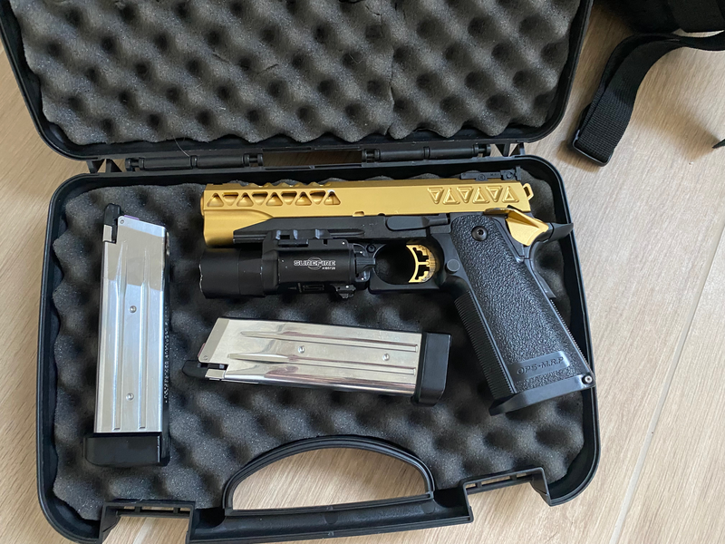 Image 1 for Custom gold Hi-Capa