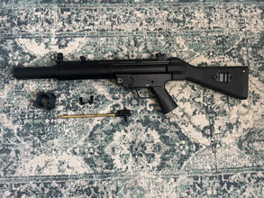 Bild für Cyma mp5sd body met lege gearbox.