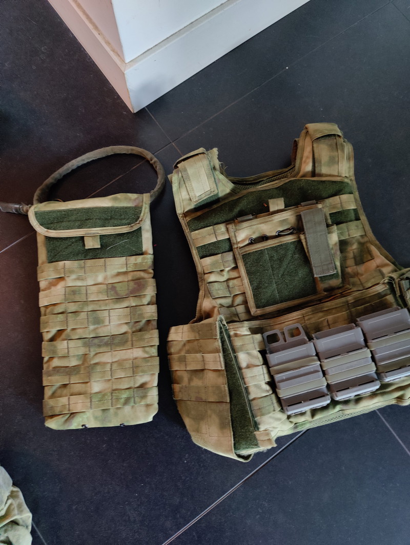 Image 1 for ATACS FG invader gear shirt, pants en platecarrier