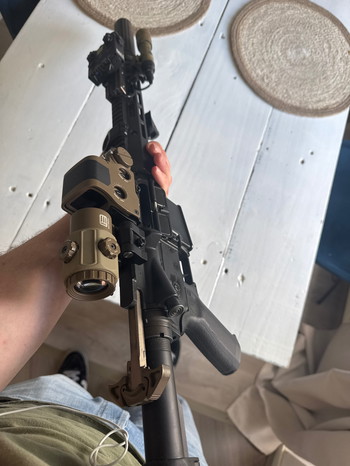 Imagen 3 de TOKIO MARUI GBB URGI - komt met alle accessoires