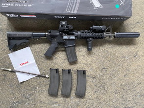 Bild für GHK M4 RIS 10,5" GBBR (V2) Colt Markings.