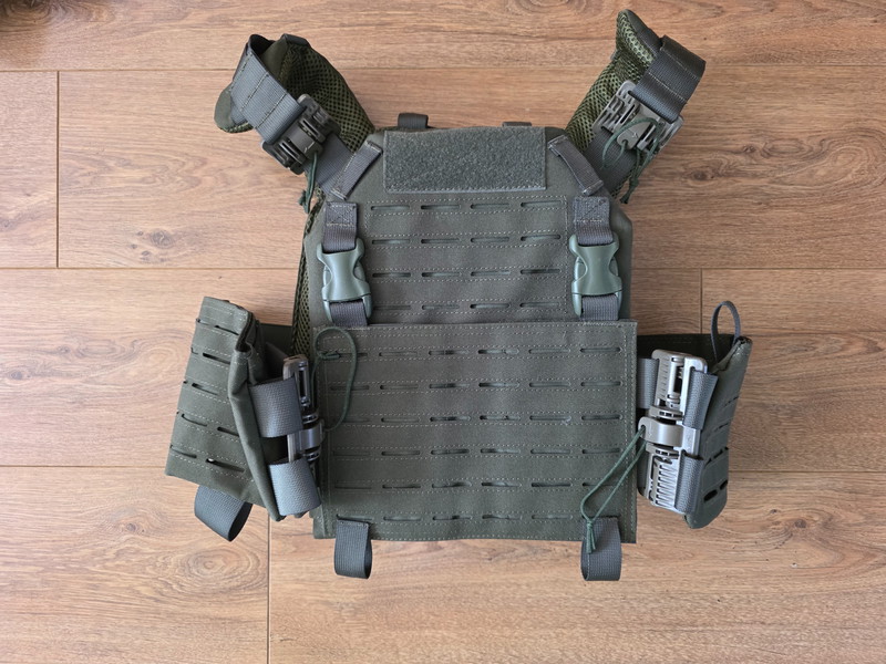 Imagen 1 de Invader Gear QRB plate carrier OD Green
