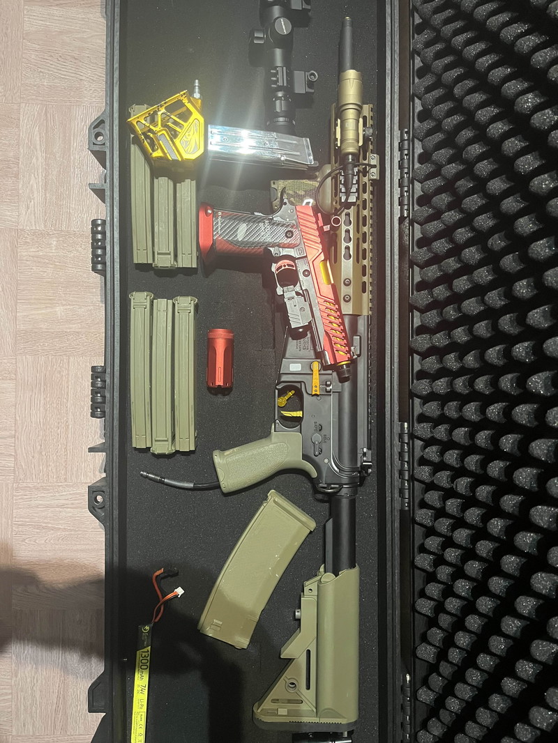 Image 1 pour 3 wapens: 2 hi end builds en 1 beginner